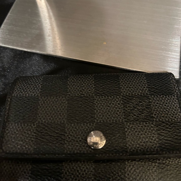 Louis Vuitton Other - louis vuitton 6 key ring in damier graphite canvas.
EUC